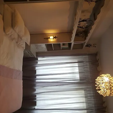 Couette-café Chambres D'hotes Du Graoully